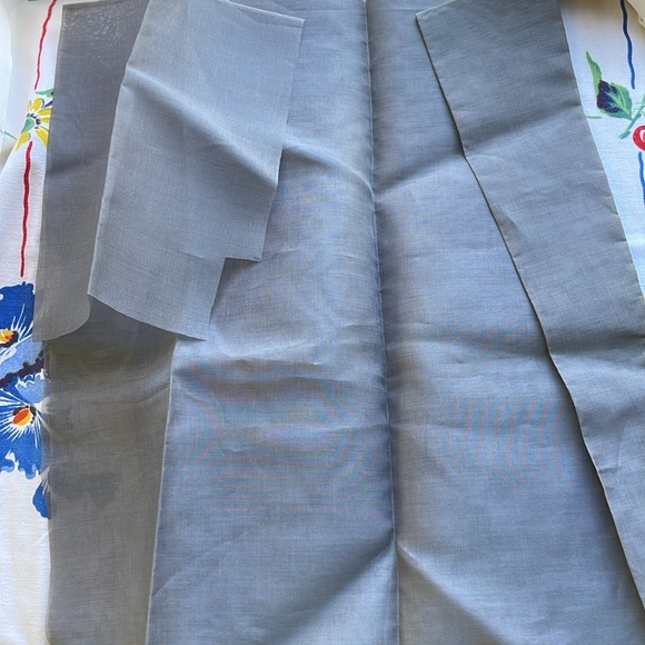 Vintage organdy (ca 1950's) gray fabric remnant, 38” wide, 1 yard - Picture 3 of 4